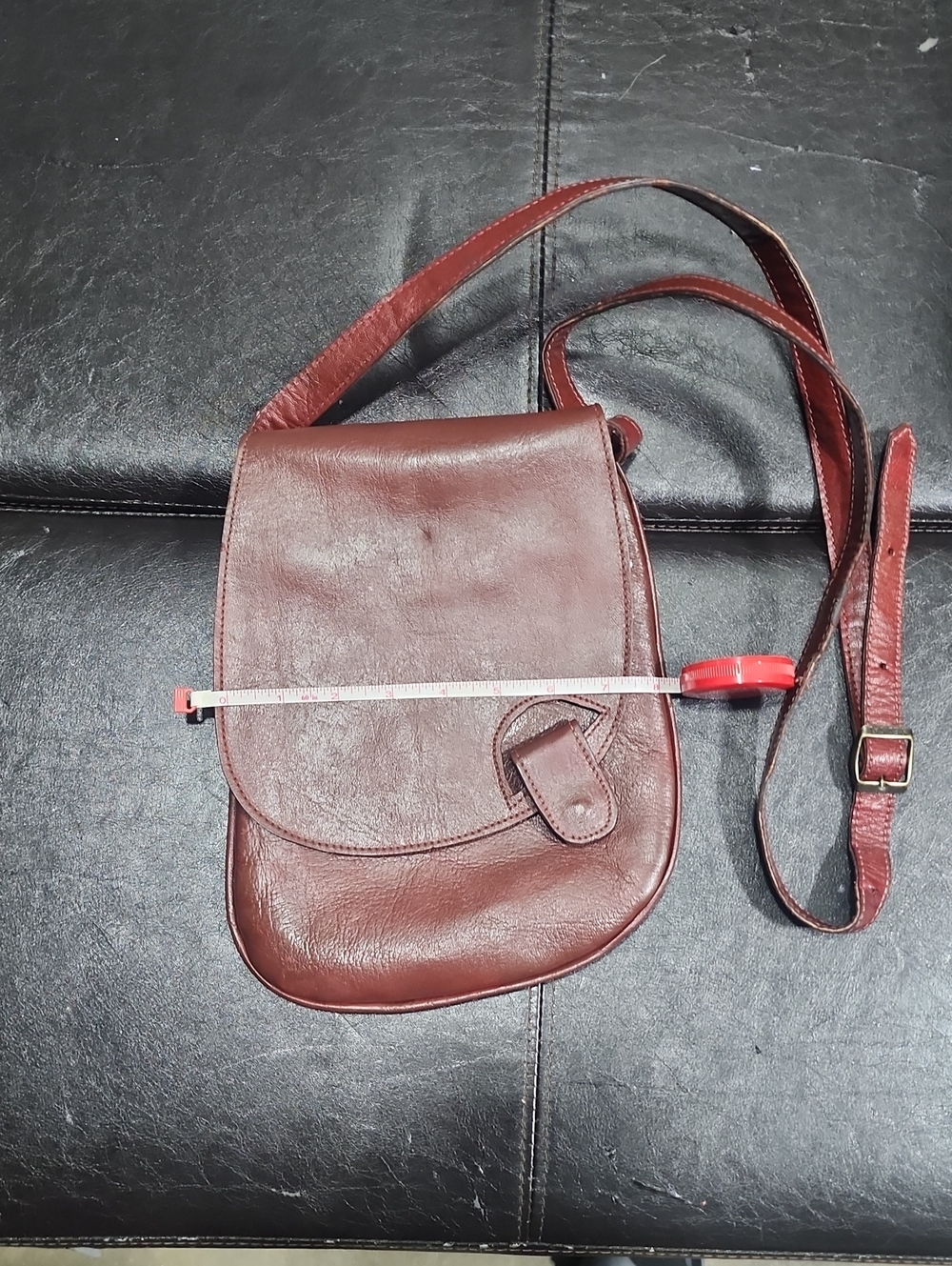 Classic Leather Crossbody Bag - Brown